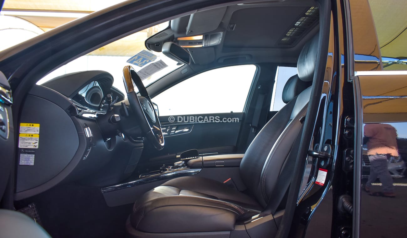 مرسيدس بنز S 550