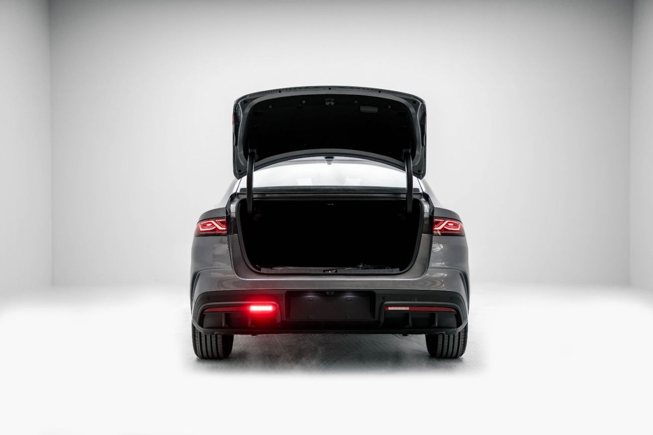 BYD Qin L DM-i ID Superior 1.5L - Grey Inside Grey | Export Only