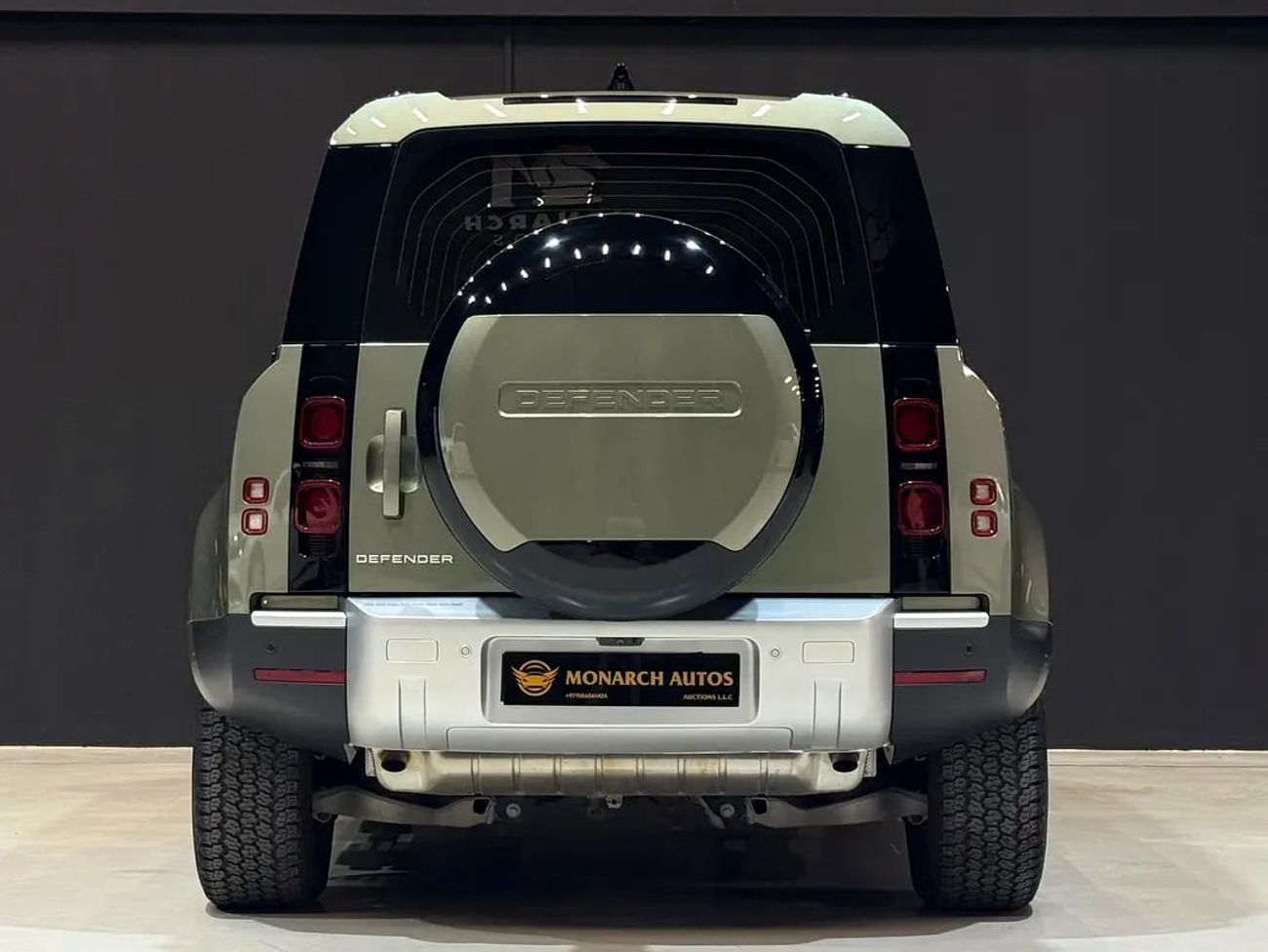 Land Rover Defender 5,259 P.M | 0% Downpayment | 110 | ONE OWNER | AGENCY WARRANTY AND SERVICE CONTRACT