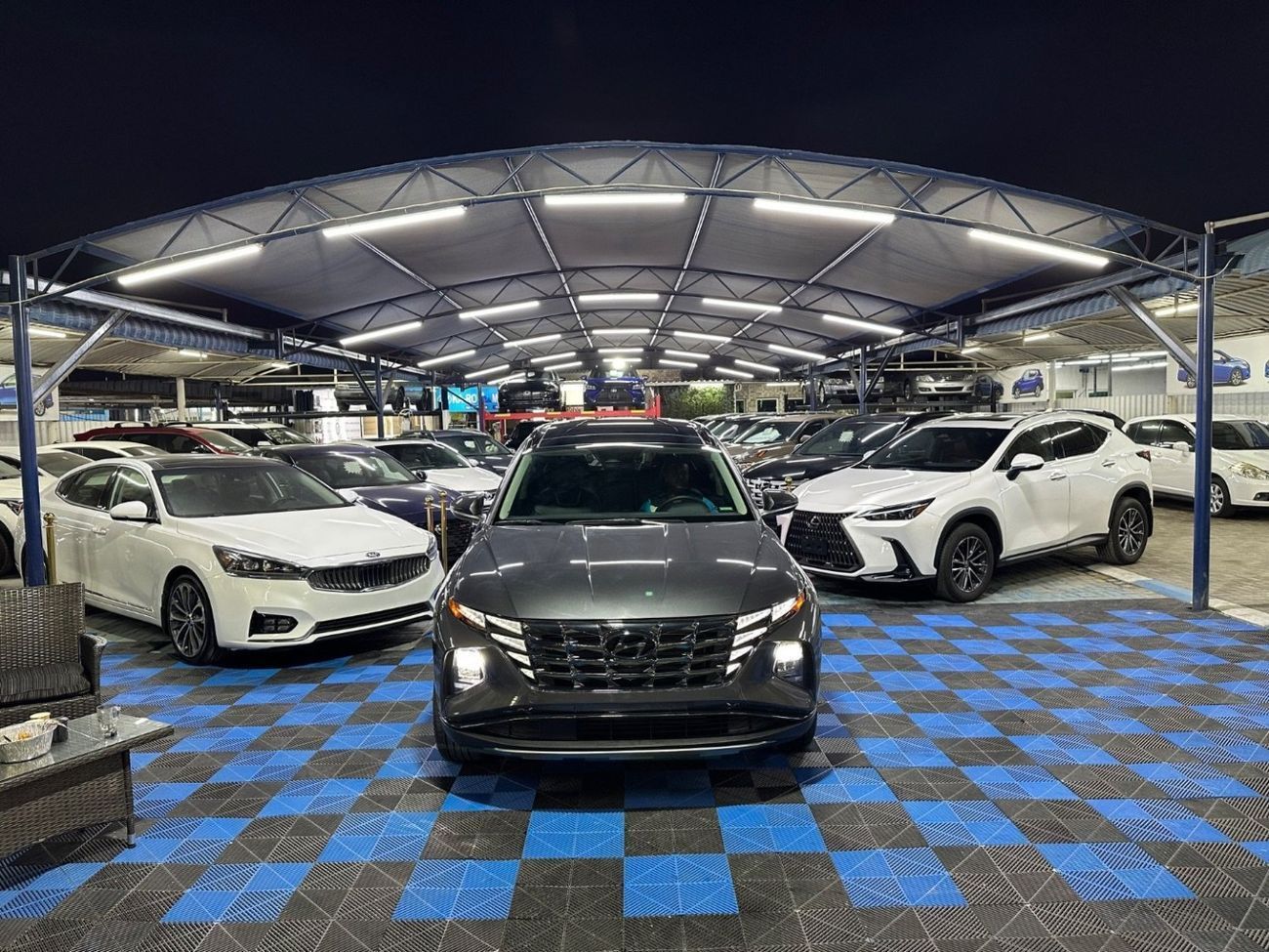 Hyundai Tucson Comfort 2.5L Full option Panoramic