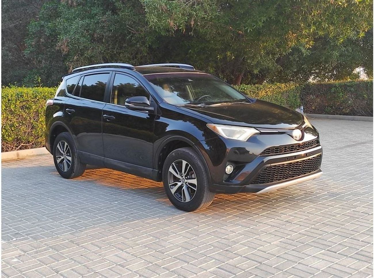 Toyota RAV4 Adventure 2.5L AWD Toyota RAV4 2018 V4 2.5 4WD full options no1