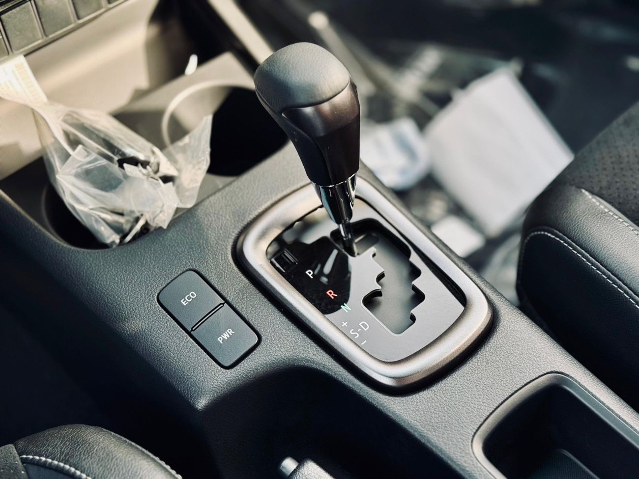 تويوتا هيلوكس GR Sports 4.0L 4WD A/T 2025