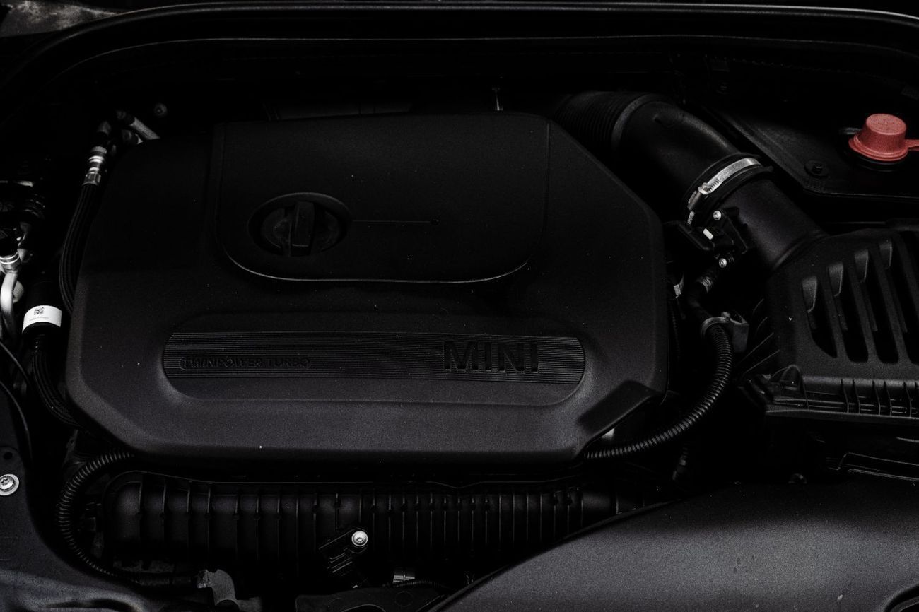 Mini John Cooper Works Cooper JCW | 1,939 P.M | 0% Downpayment | Cooper JCW Agency Service Contract!