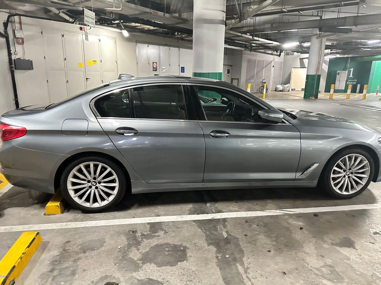 BMW 530i Luxury Line M Kit