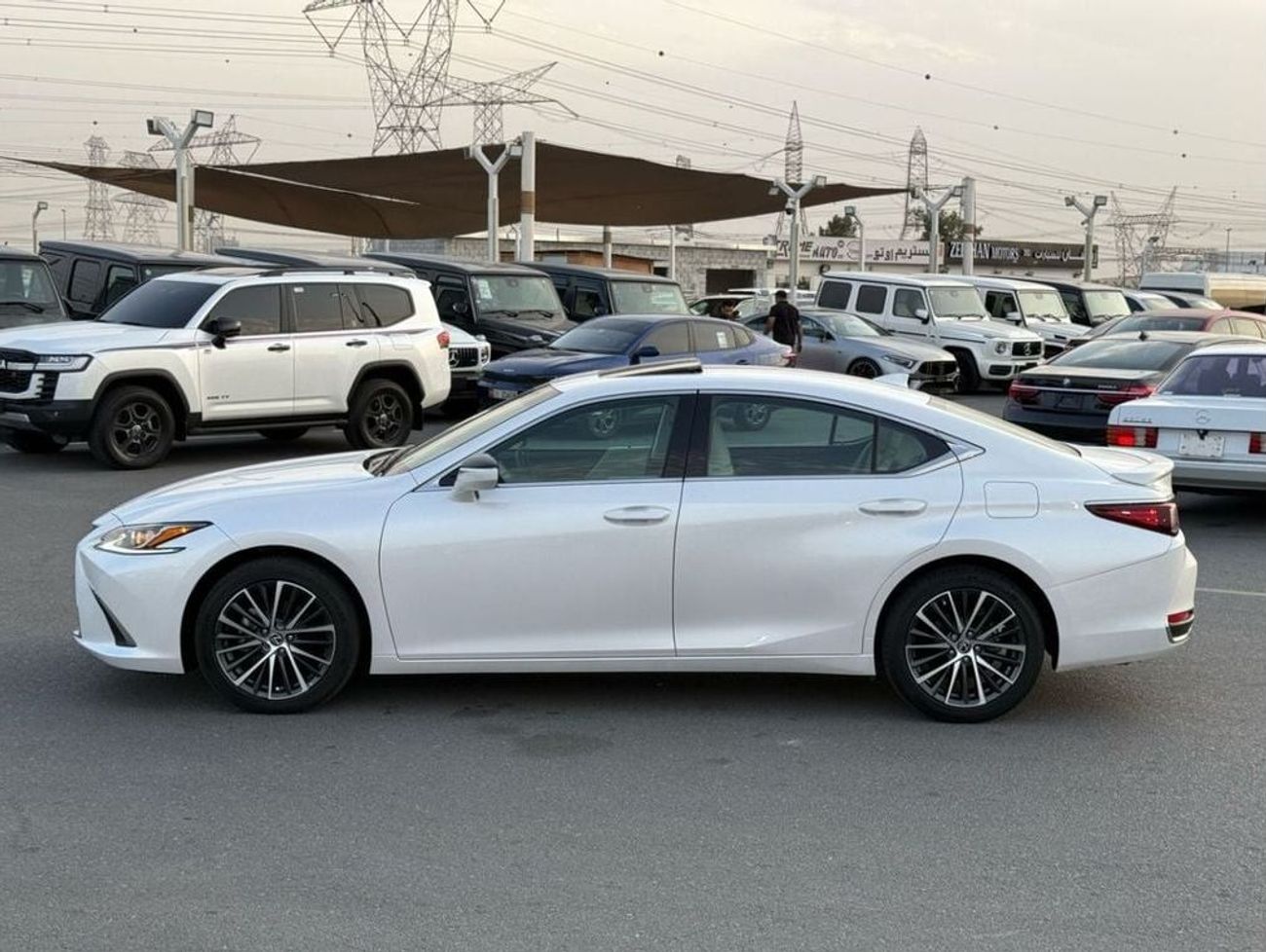 لكزس ES350h 2024 LEXUS ES350H/ HYBRID / 1200 KM ONLY