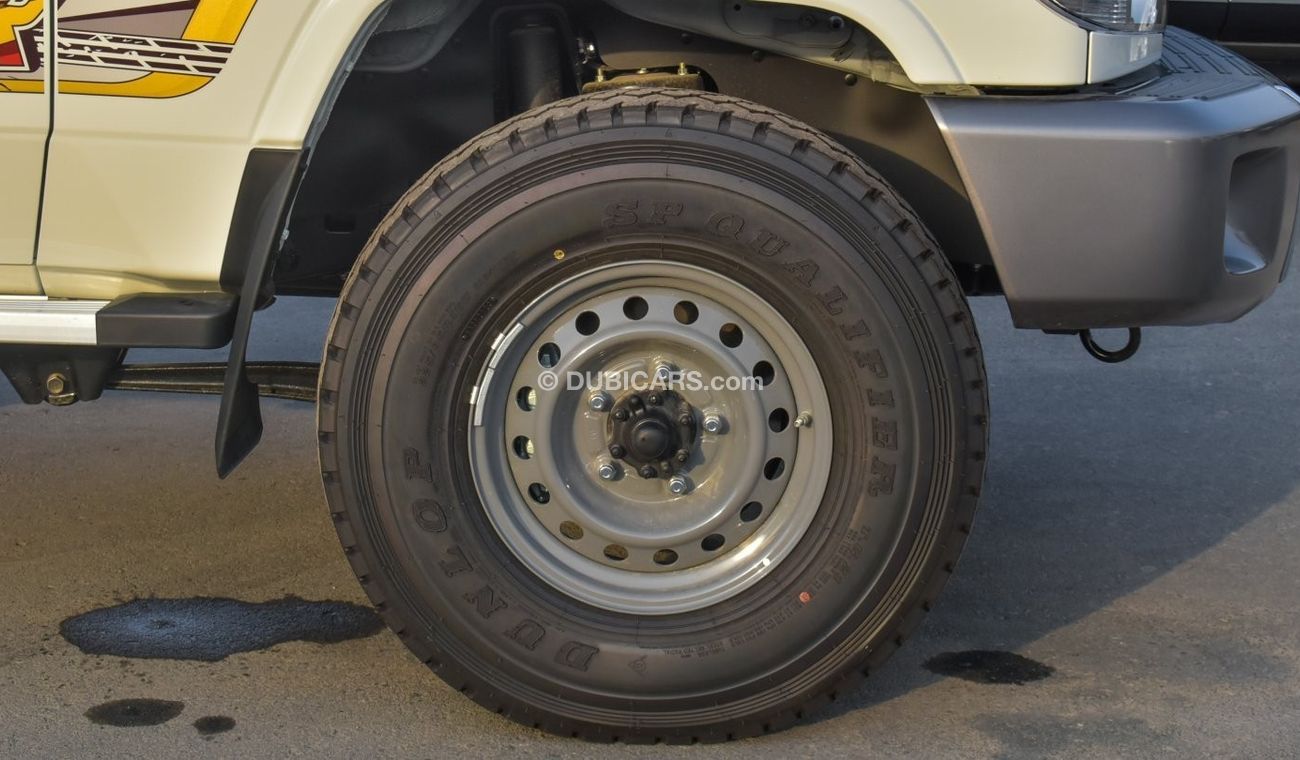 Toyota Land Cruiser 70 4.0L LX V6