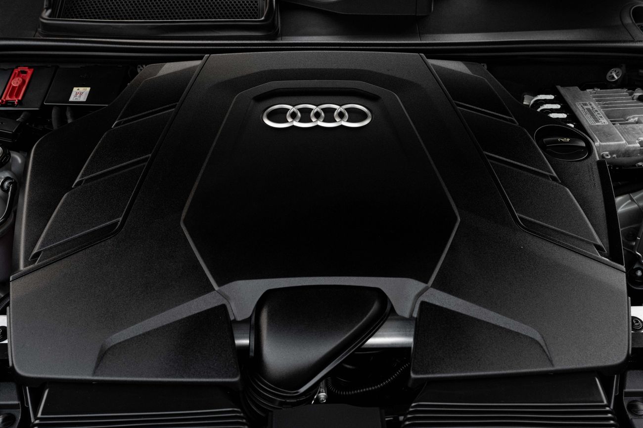 Audi Q8 Q8 55 TFSI Quattro S-Line | 4,407 P.M | 0% Downpayment | Service Contract! | Ramadan Offer!