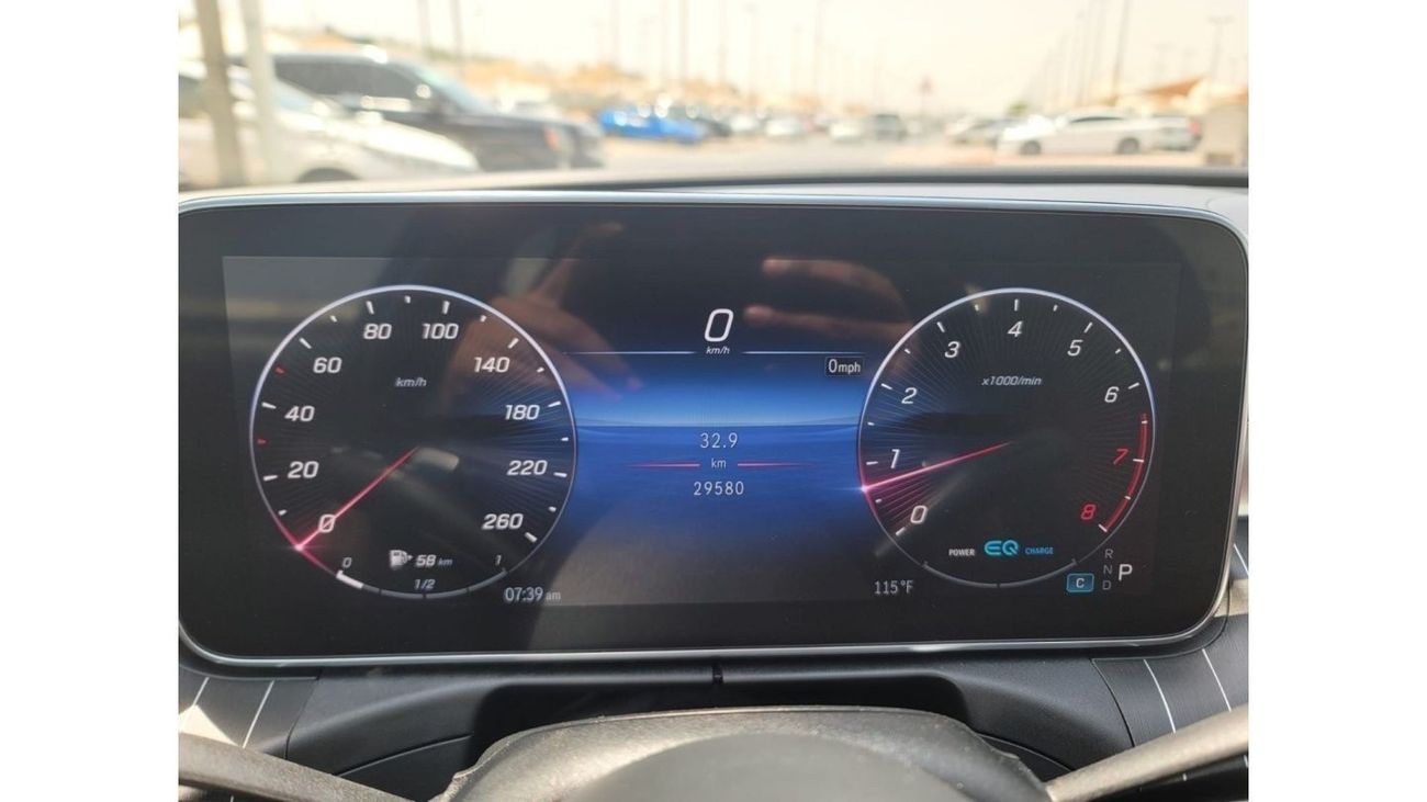 مرسيدس بنز C 300 2022 Mercedes-Benz C 300 Std (W205), 4dr Sedan, 2L 4cyl Petrol, Automatic, Rear Wheel Drive