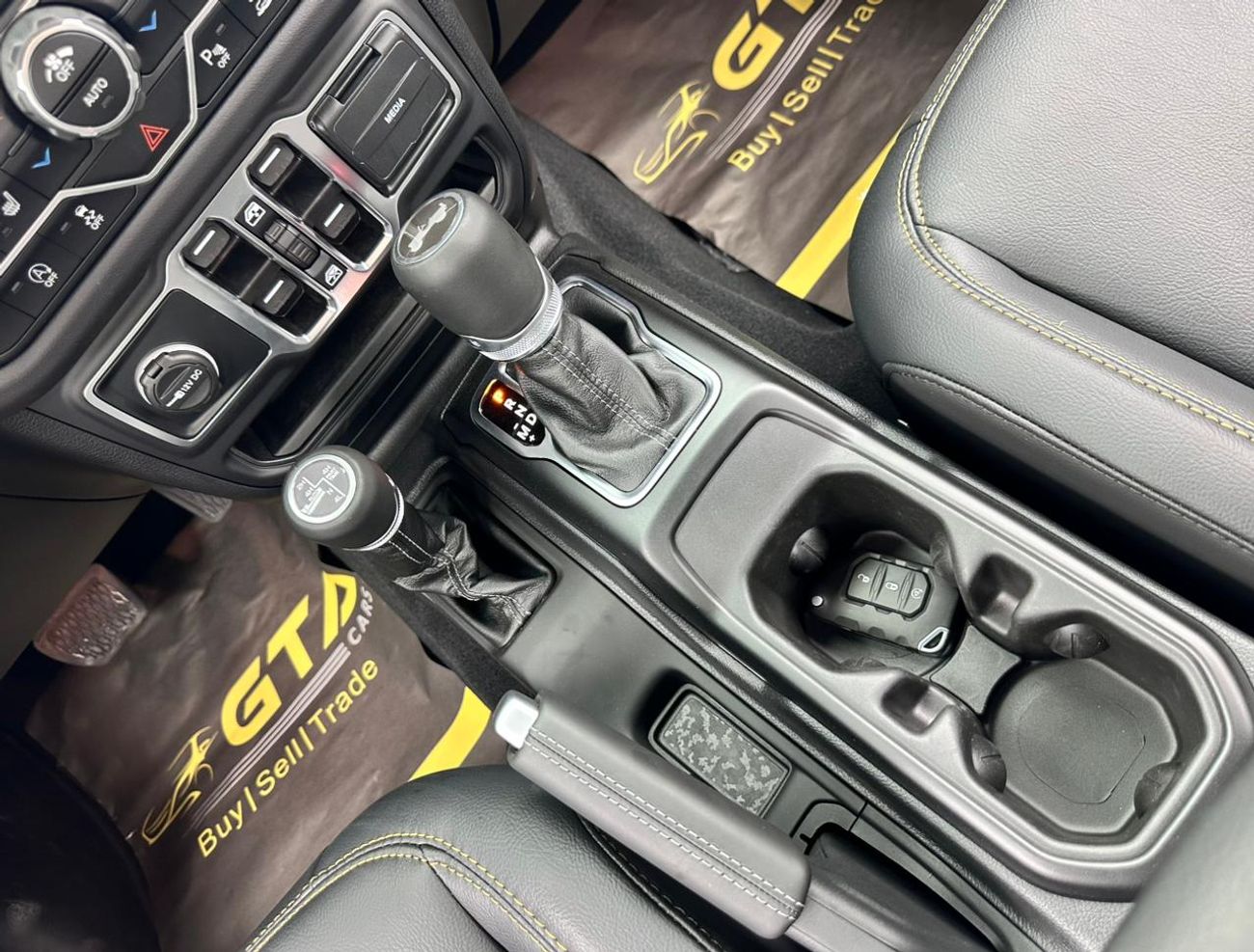 Jeep Wrangler Unlimited Sahara 2.0L A/T 2025 Jeep Wrangler Unlimited Sahara, Brand New, 3 Year Jeep Warranty, Exce