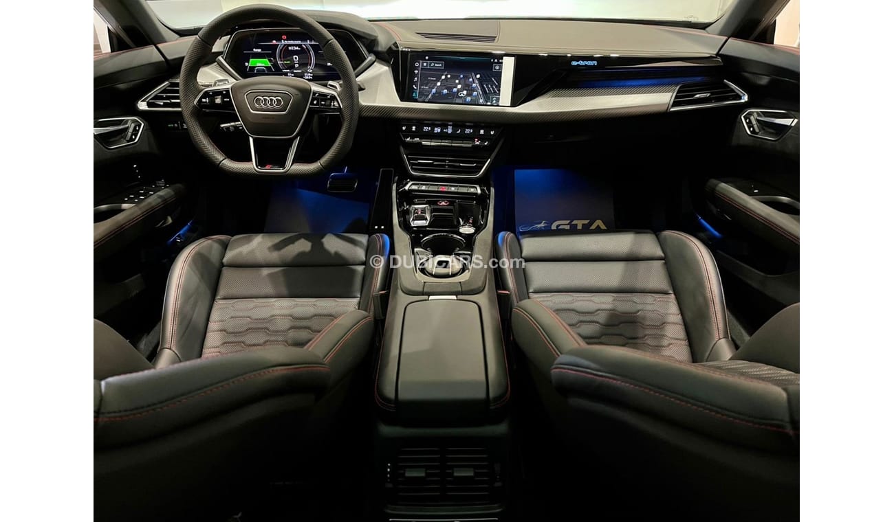 Audi etron 2022 Audi RS e-tron GT ( Brand New ), Only one in UAE, 5 Years Audi Warranty-Service Contract, GCC