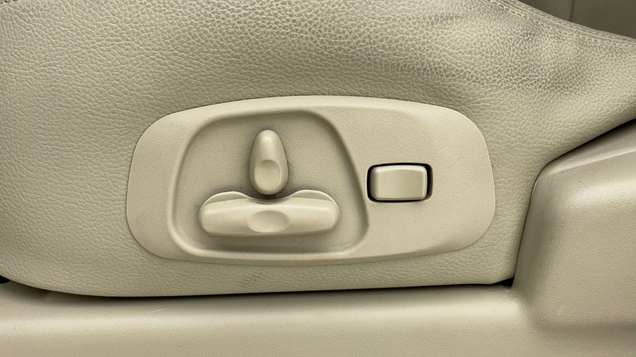 ميتسوبيشي باجيرو GLS MID 3.8 | بدون دفعة مقدمة | اختبار القيادة في المنزل