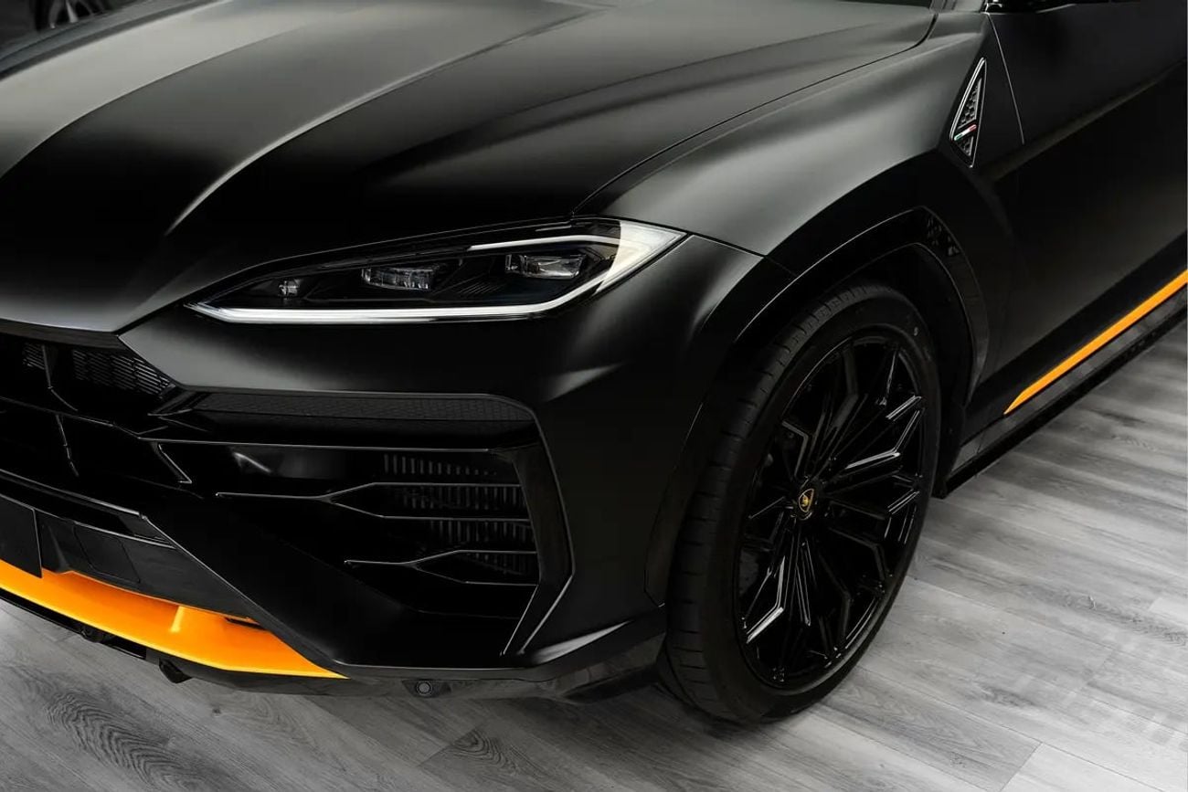 Lamborghini Urus LAMBORGHINI | URUS SE | FULL SPECS | 2025MY CARBON FIBER
