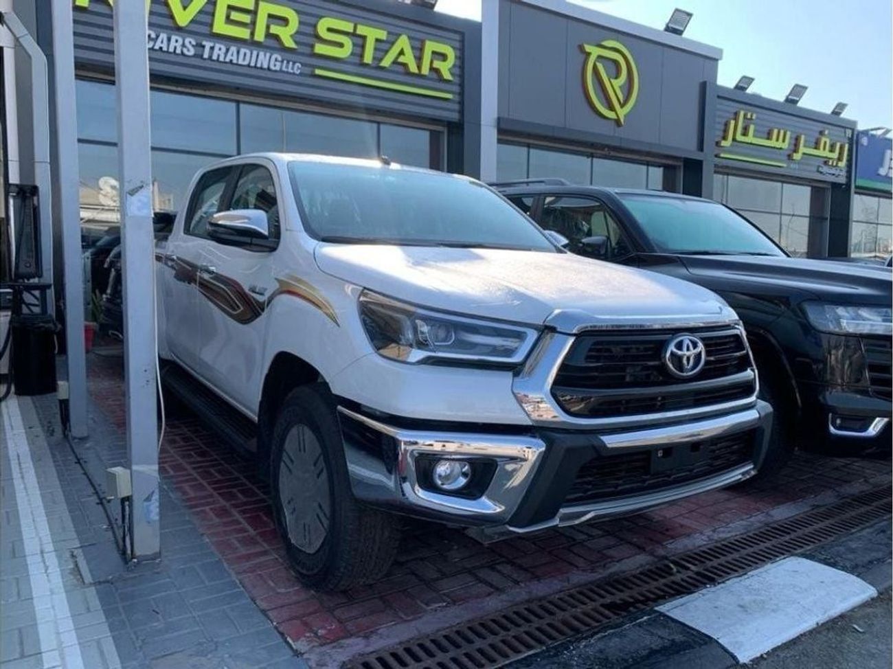 تويوتا هيلوكس 2025 TOYOTA HILUX D/C GLXS-V 2.7L V4 AT FULL OPTION