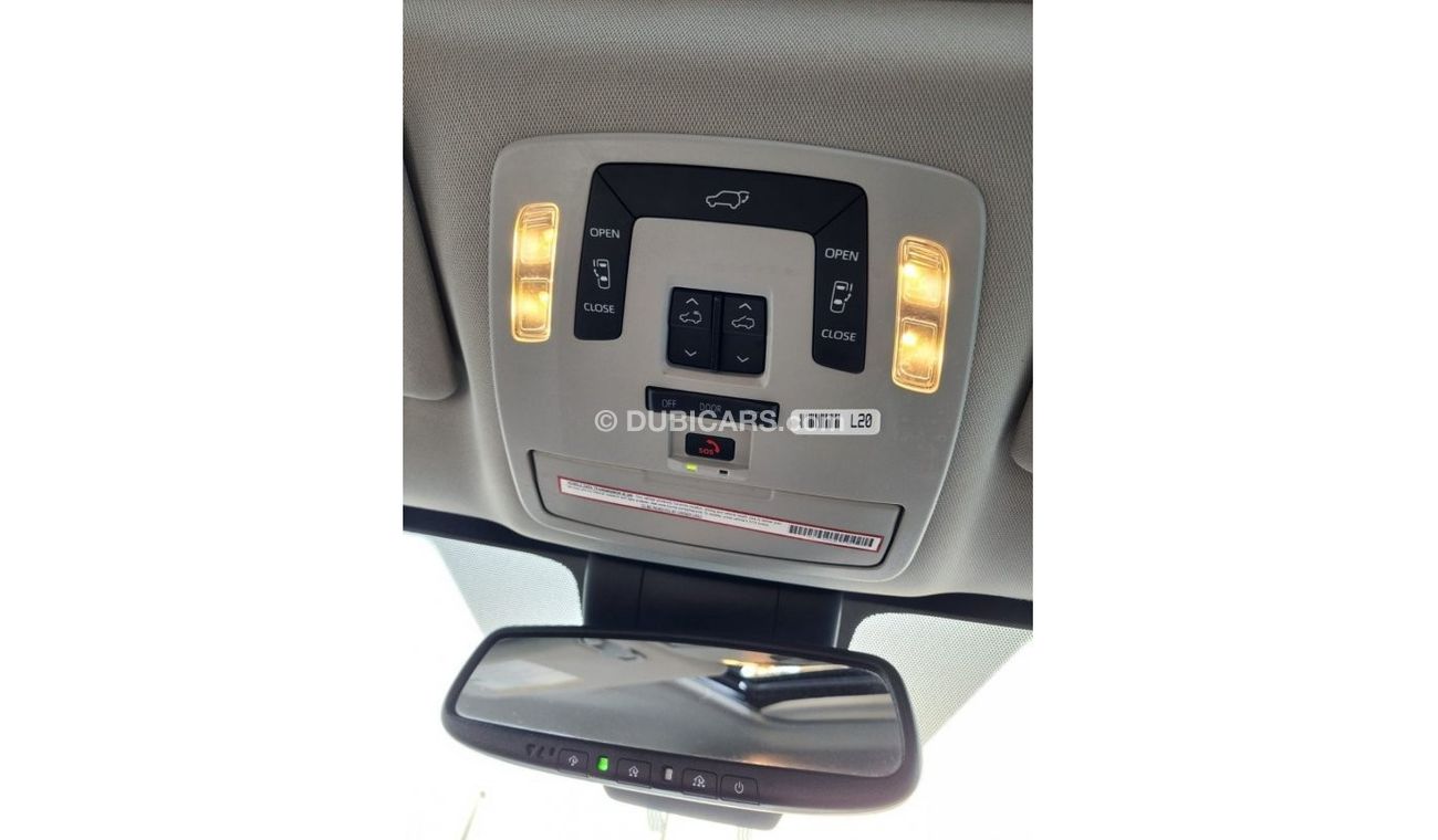 Toyota Sienna Toyota Sienna XLE Hybrid Green Full Option