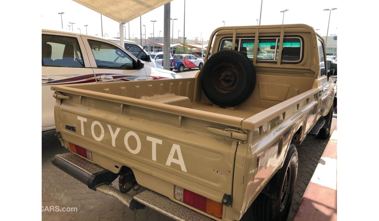 تويوتا لاند كروزر بيك آب Toyota Landcruiser Pick Up S/C V6, model:2015. Excellent condition