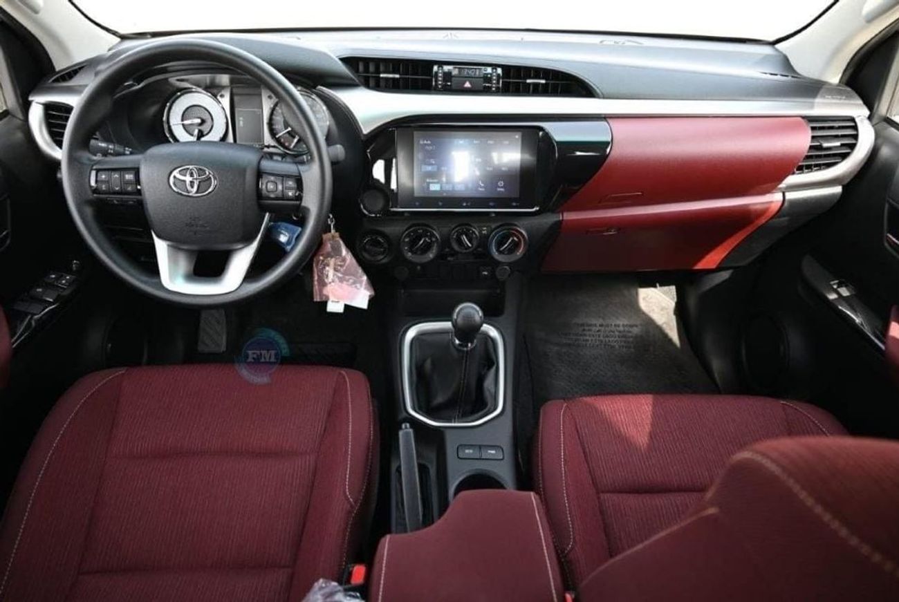 Toyota Hilux DC SR5 2.7L Petrol 4WD Manual Transmission