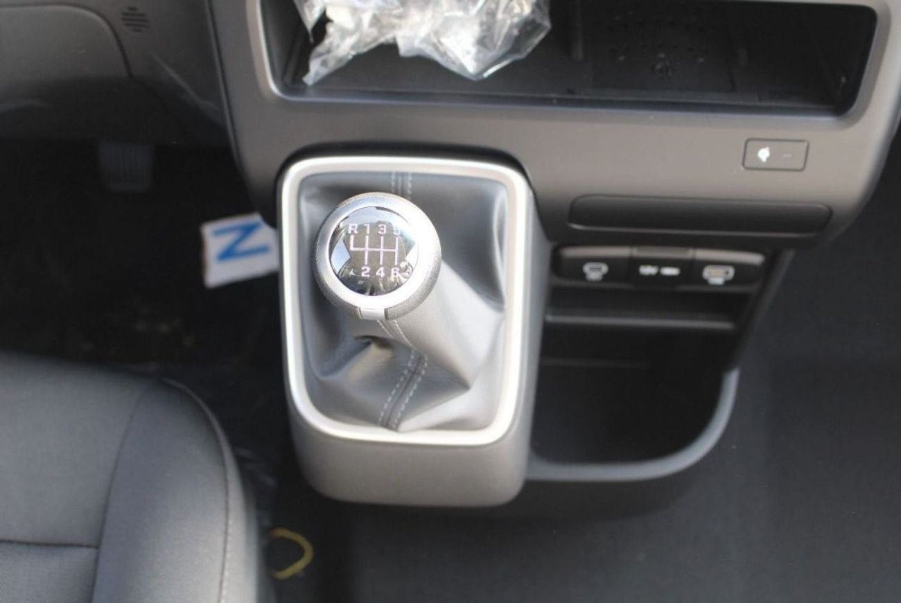 هيونداي ستاريا HYUNDAI STARIA 2.2L DIESEL 11 SEATER COMFORT MANUAL