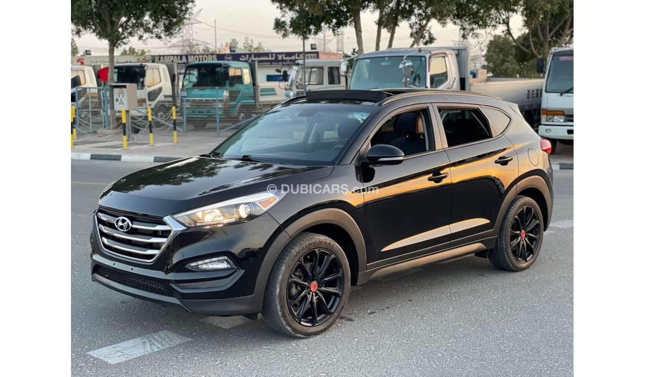 هيونداي توسون 2017 Hyundai Tucson 1600cc 4x4 Turbo - Black RV Edition - 2 keys & Full Panoramic View