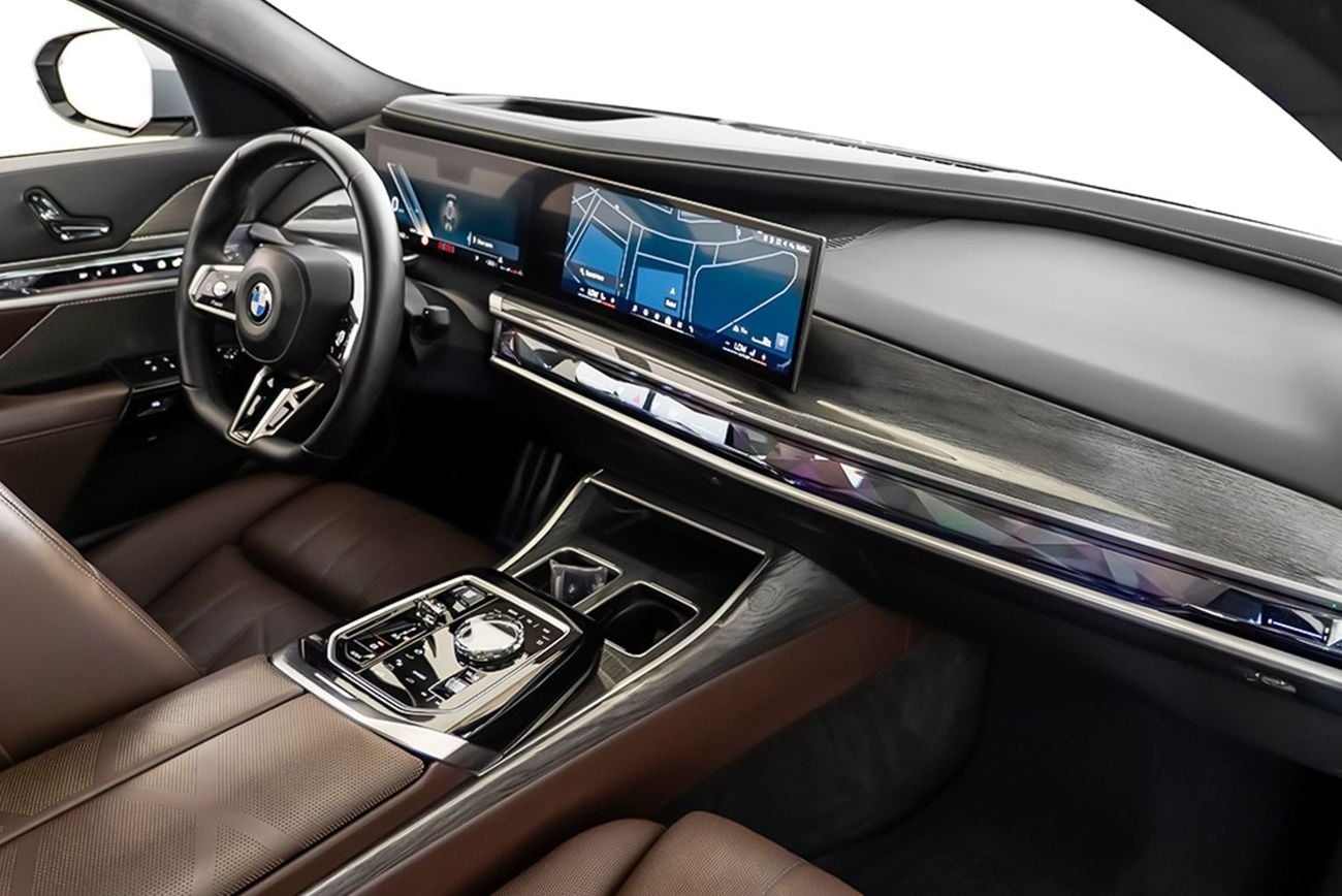 BMW 735i M SPORT