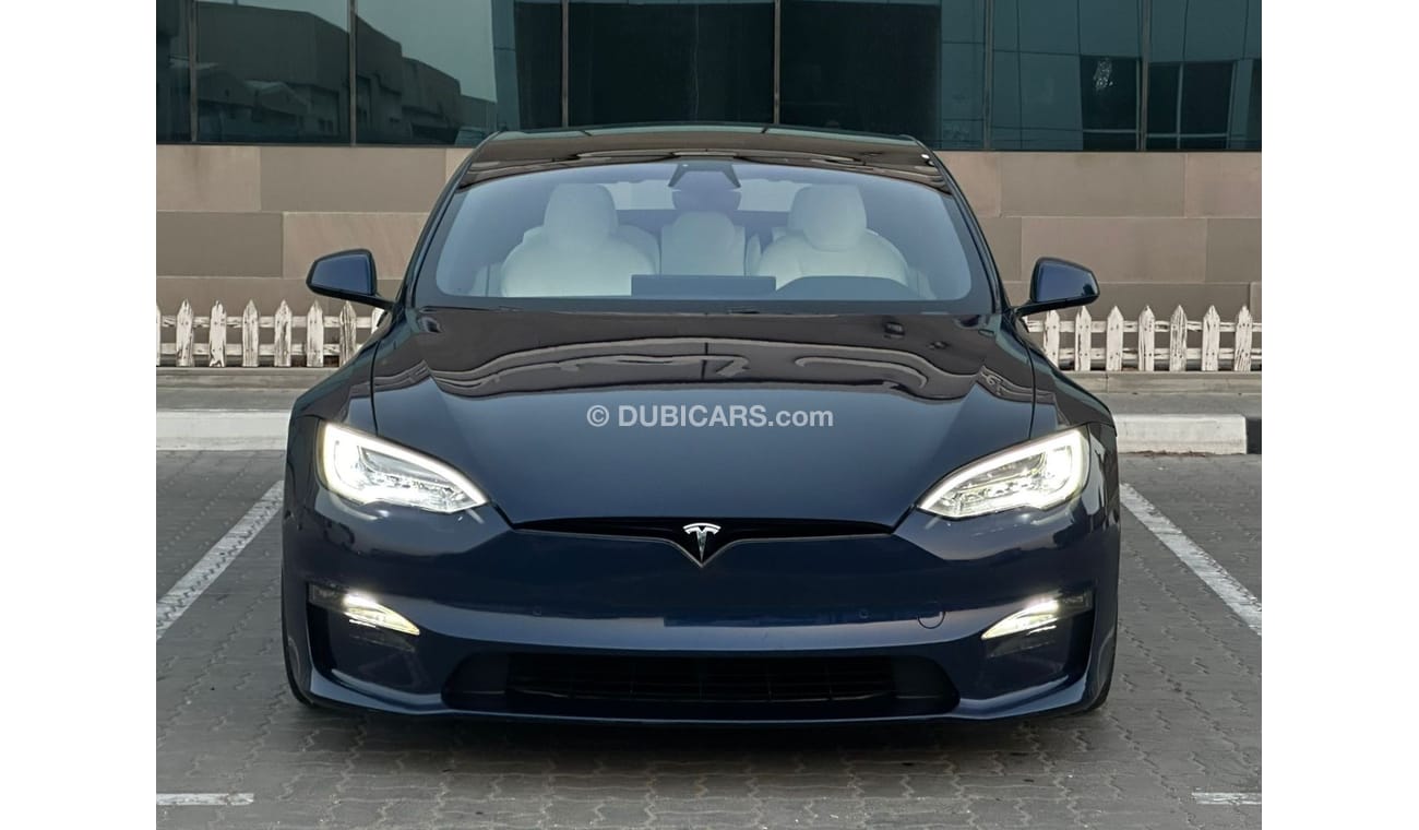 تسلا Model S بلاد