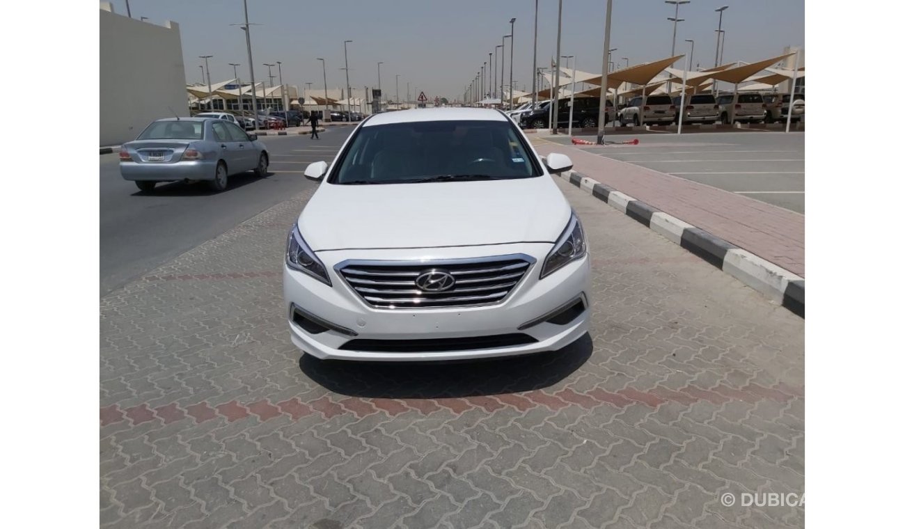 Hyundai Sonata SE - Very Clean Car