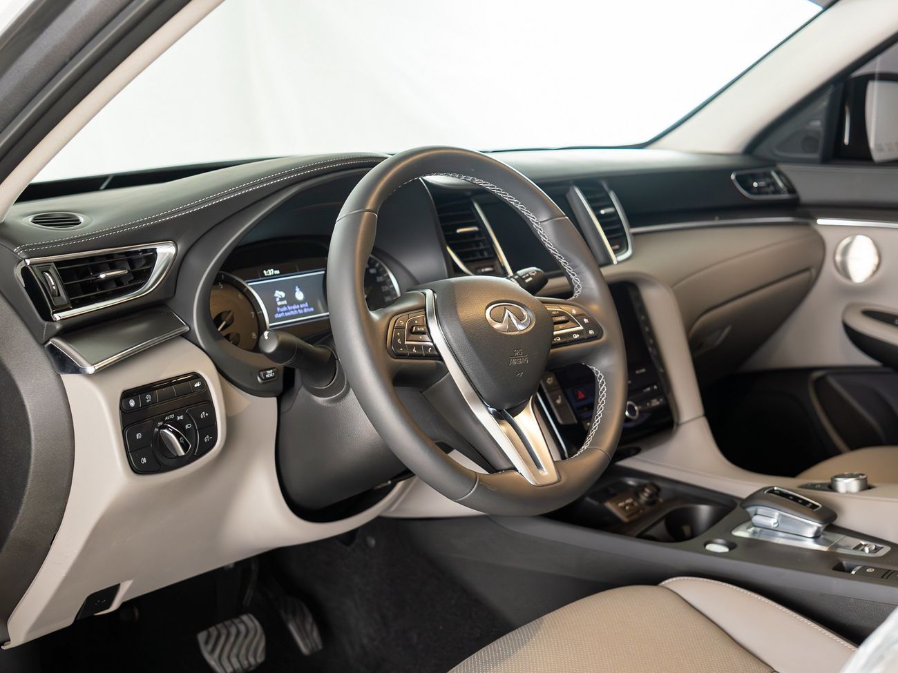 إنفينيتي QX50 LUXE 2.0