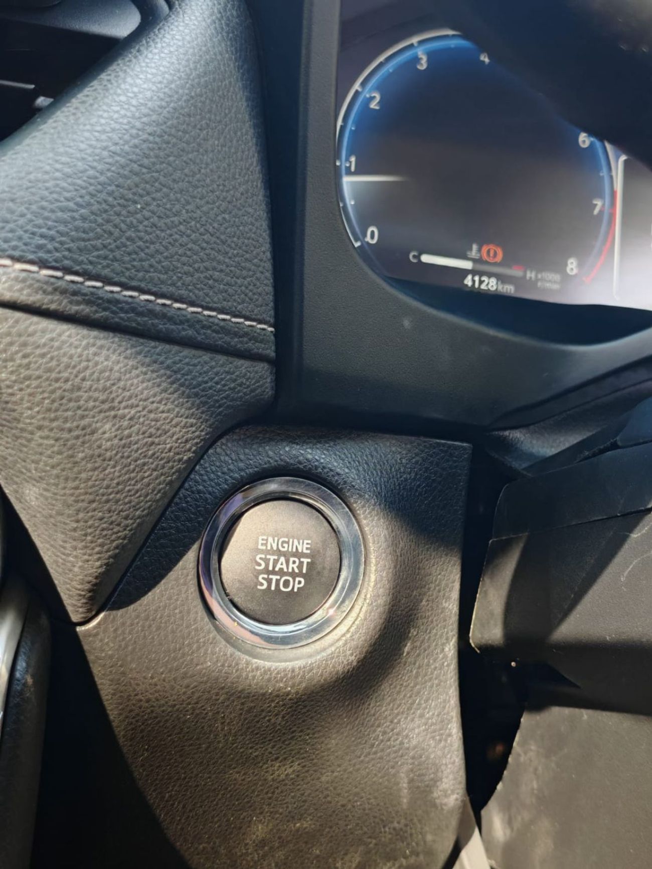 Toyota RAV4 2.5L (2WD) VX