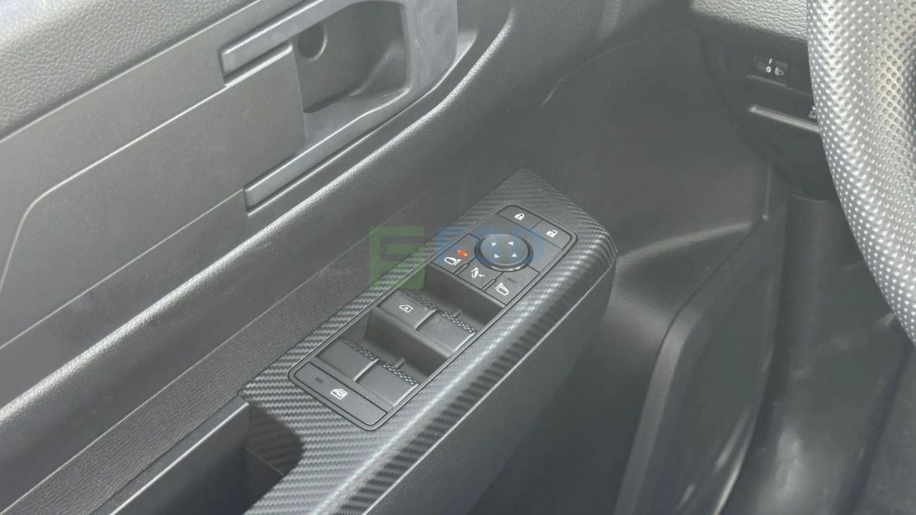 ميتسوبيشي L200 Mitsubishi L200 2.4L GLX New Face DC 4WD 5MT MY-2024