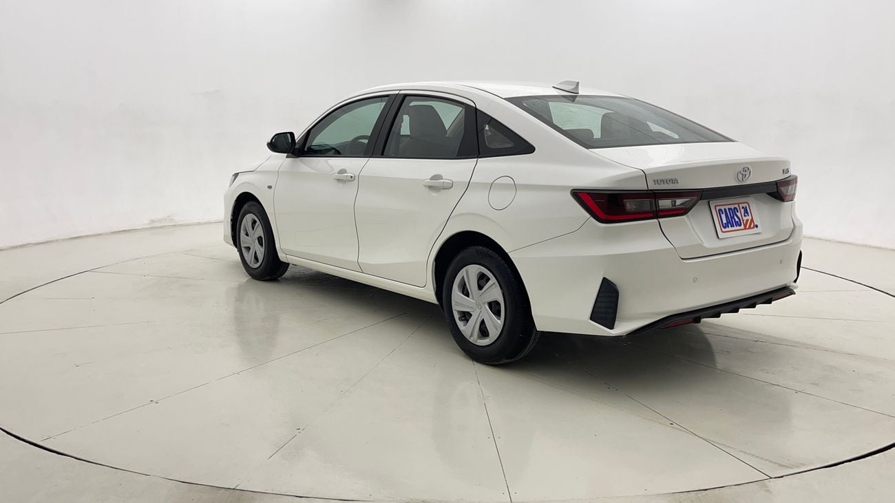 تويوتا يارس E 1.5 | بدون دفعة مقدمة | اختبار القيادة في المنزل