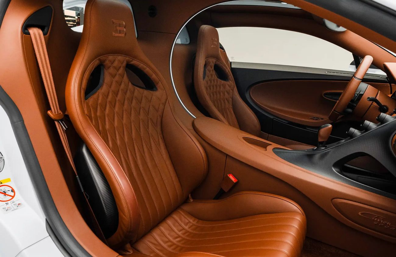 بوغاتي شيرون 8.0L W16 Quad-Turbocharged Engine