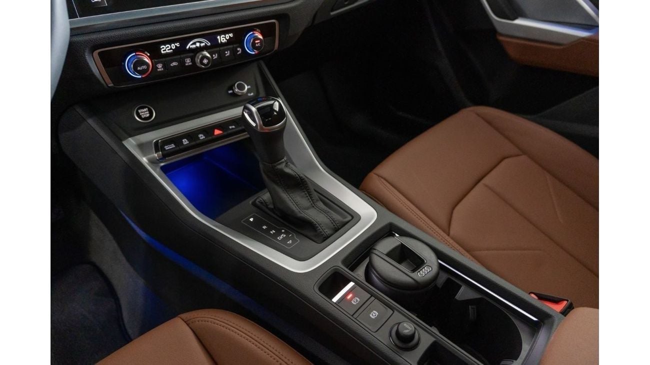 أودي Q3 2024 Audi Q3 40TSFI / 5 Year Audi Warranty & Service Contract