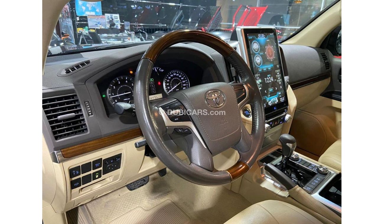 Toyota Land Cruiser PLATINIUM EDITION