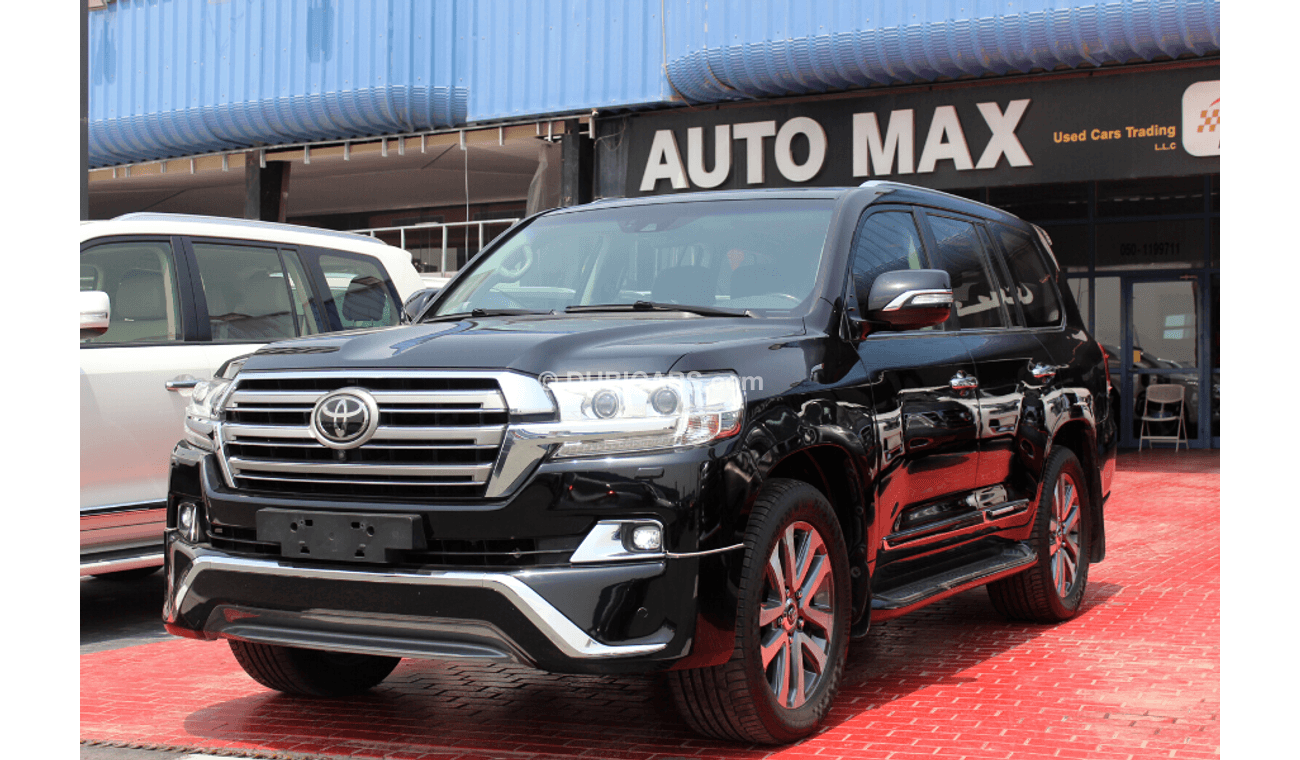 Toyota Land Cruiser (2016) VXR V8 5.7, GCC
