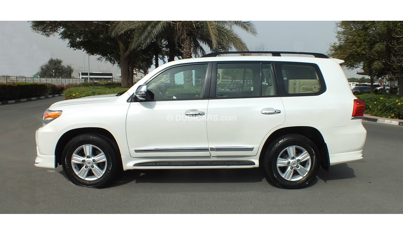 Toyota Land Cruiser VXR 5.7 V8