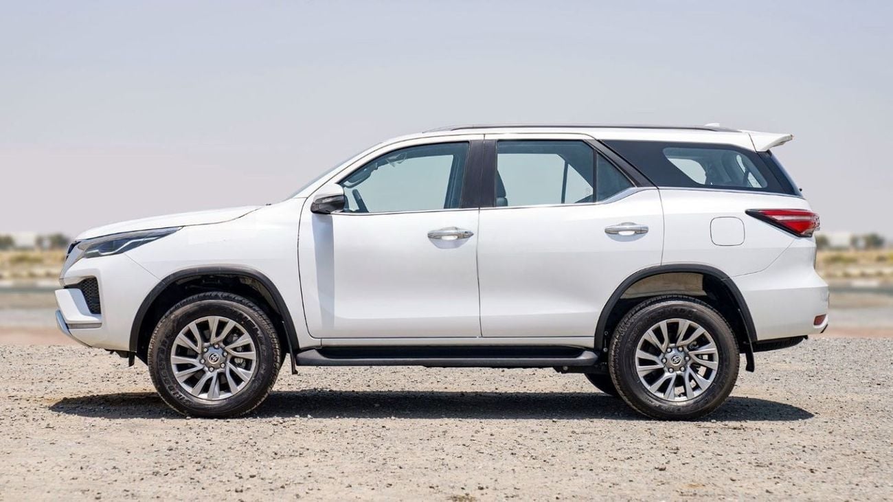 Toyota Fortuner TOYTA FORTUNER 2.8 DIESEL FULL PTION AT 4X4