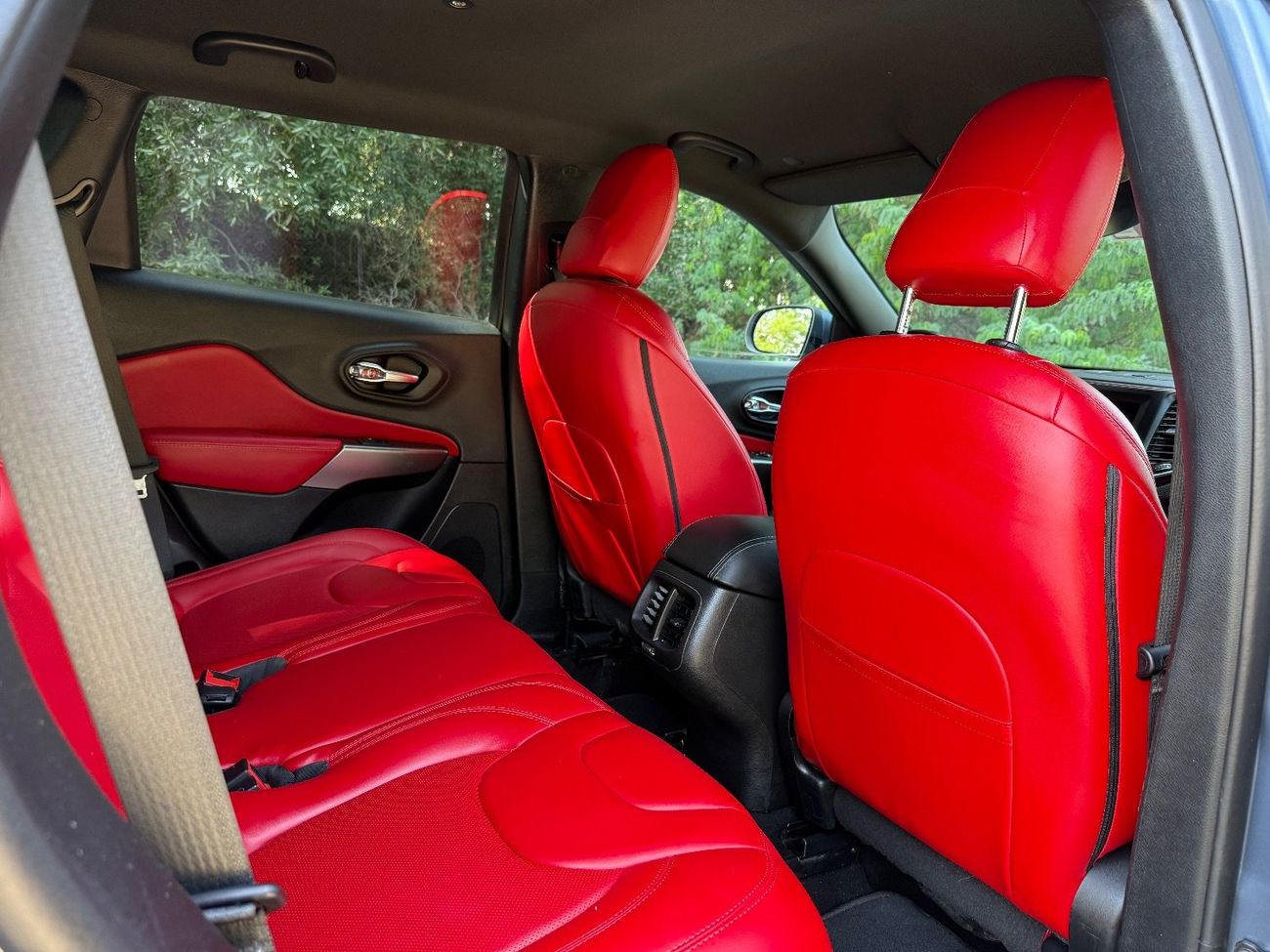 Jeep Cherokee Sport 2.4L