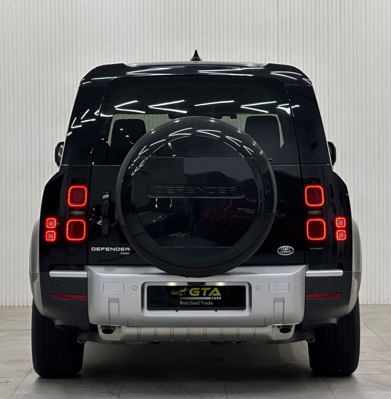 Land Rover Defender 2023 Land Rover Defender P400, May 2025 Warranty