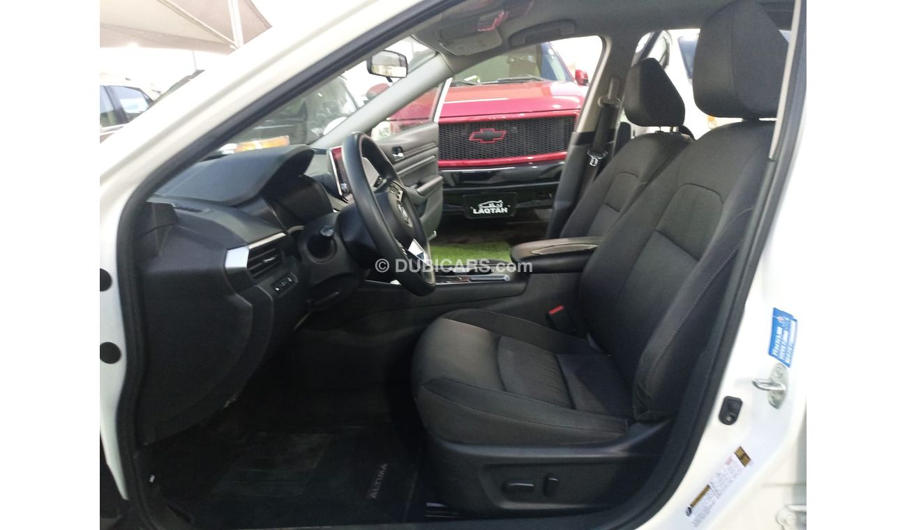 Nissan Altima 2019 model, radar, fingerprint, cruise control, sensor wheels, in excellent condition, you do not ne