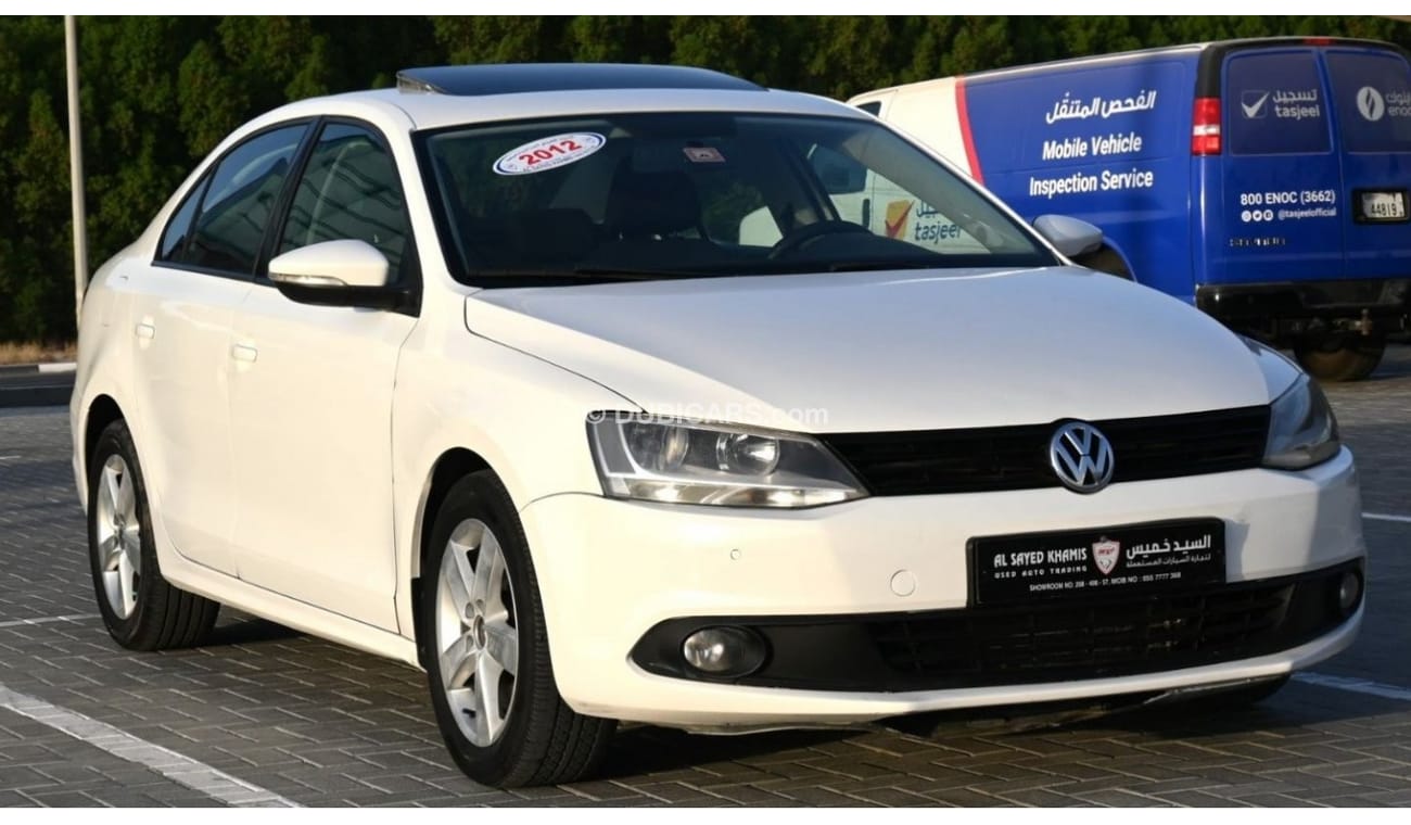 Volkswagen Jetta GCC EXCELLENT CONDITION WITHOUT ACCIDENT 2012 2.0