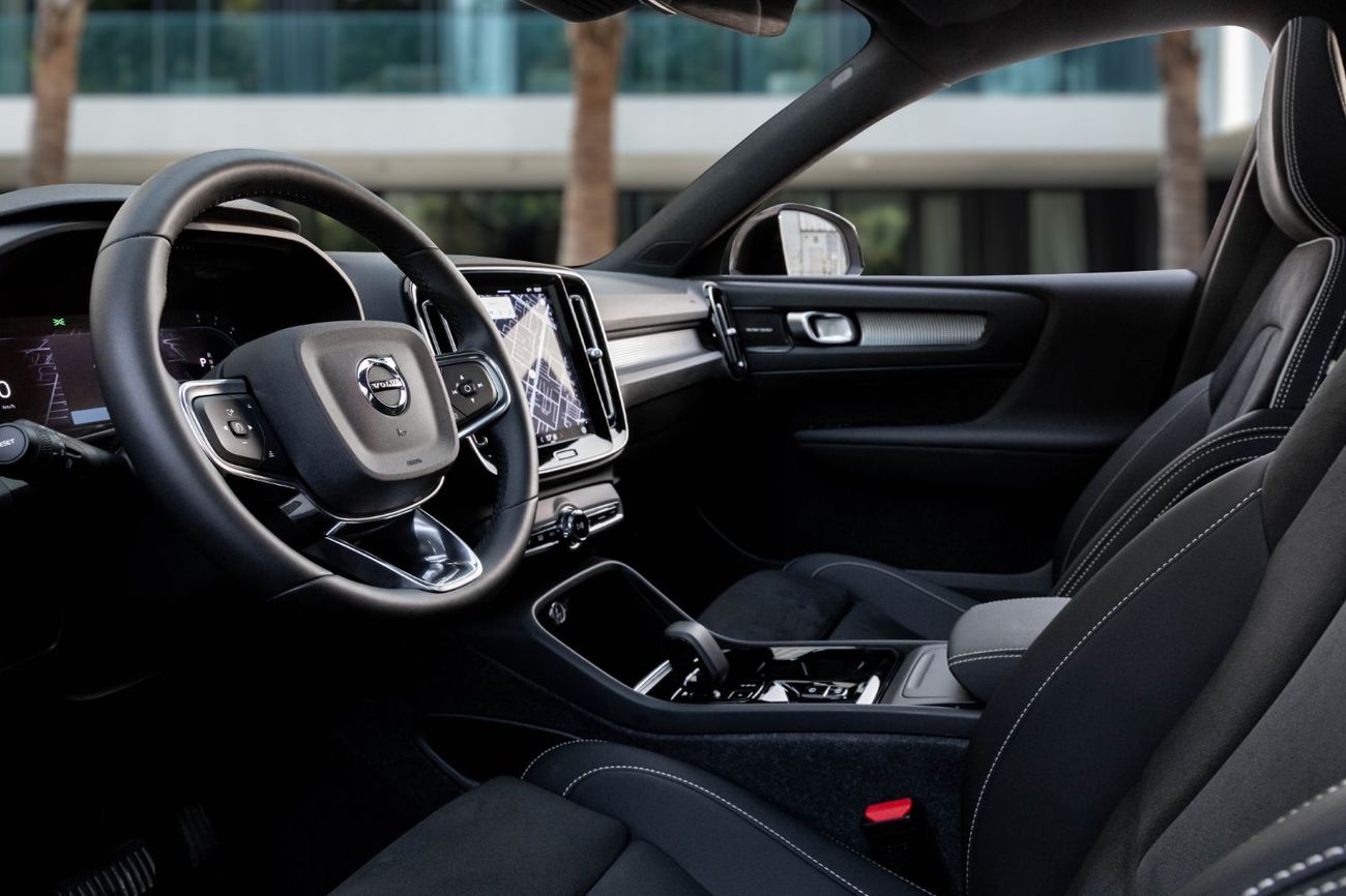 Volvo XC40 B4 Ultimate Dark | 2,546 P.M  | 0% Downpayment | Warranty!