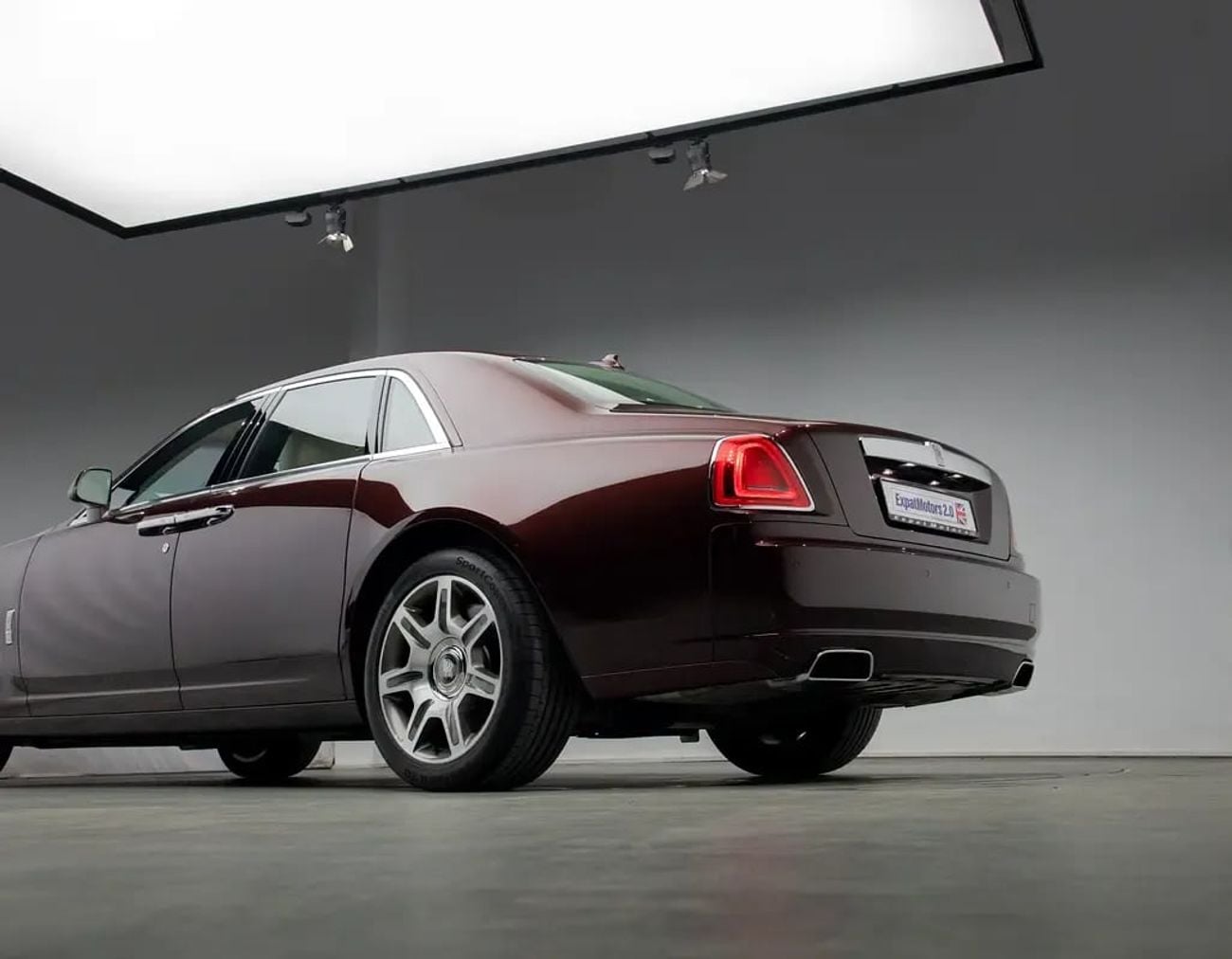 Rolls-Royce Ghost — 6
