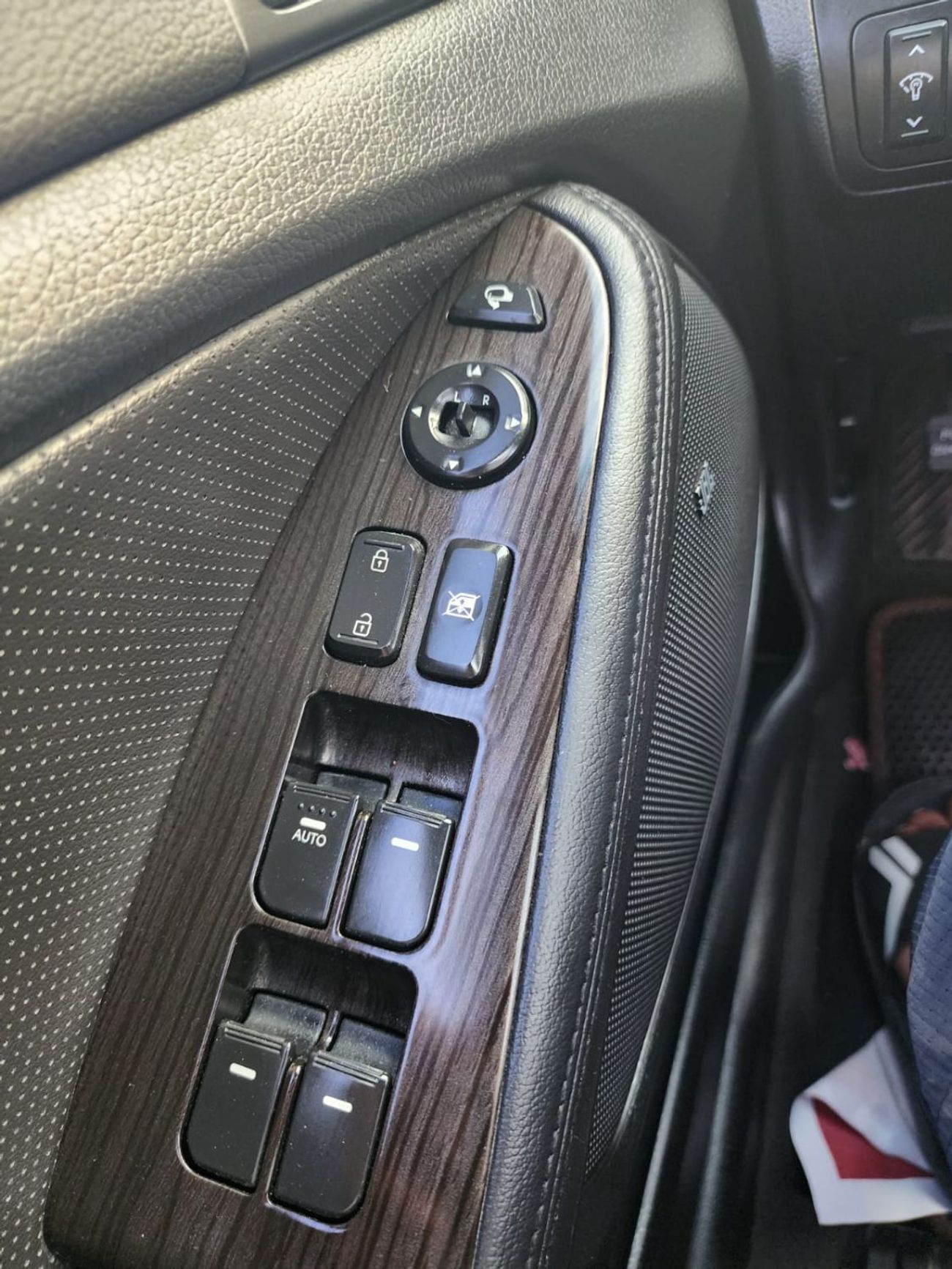 Kia K5 KIA K5 2011 FULL OPTION PANORAMIC SUNROOF FRESH KOREAN IMPORT