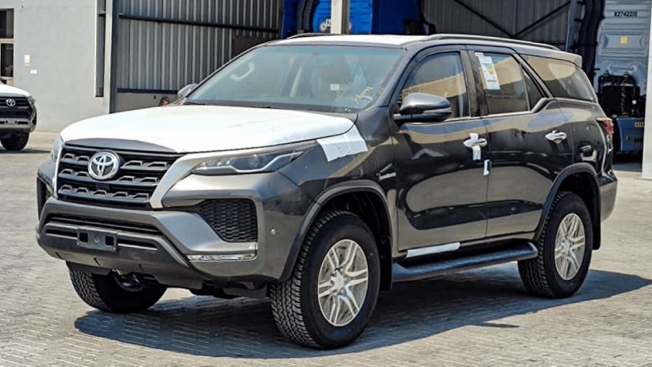 تويوتا فورتونر TOYOTA FORTUNER 2.7L EXR AT 2023 (Export Only)