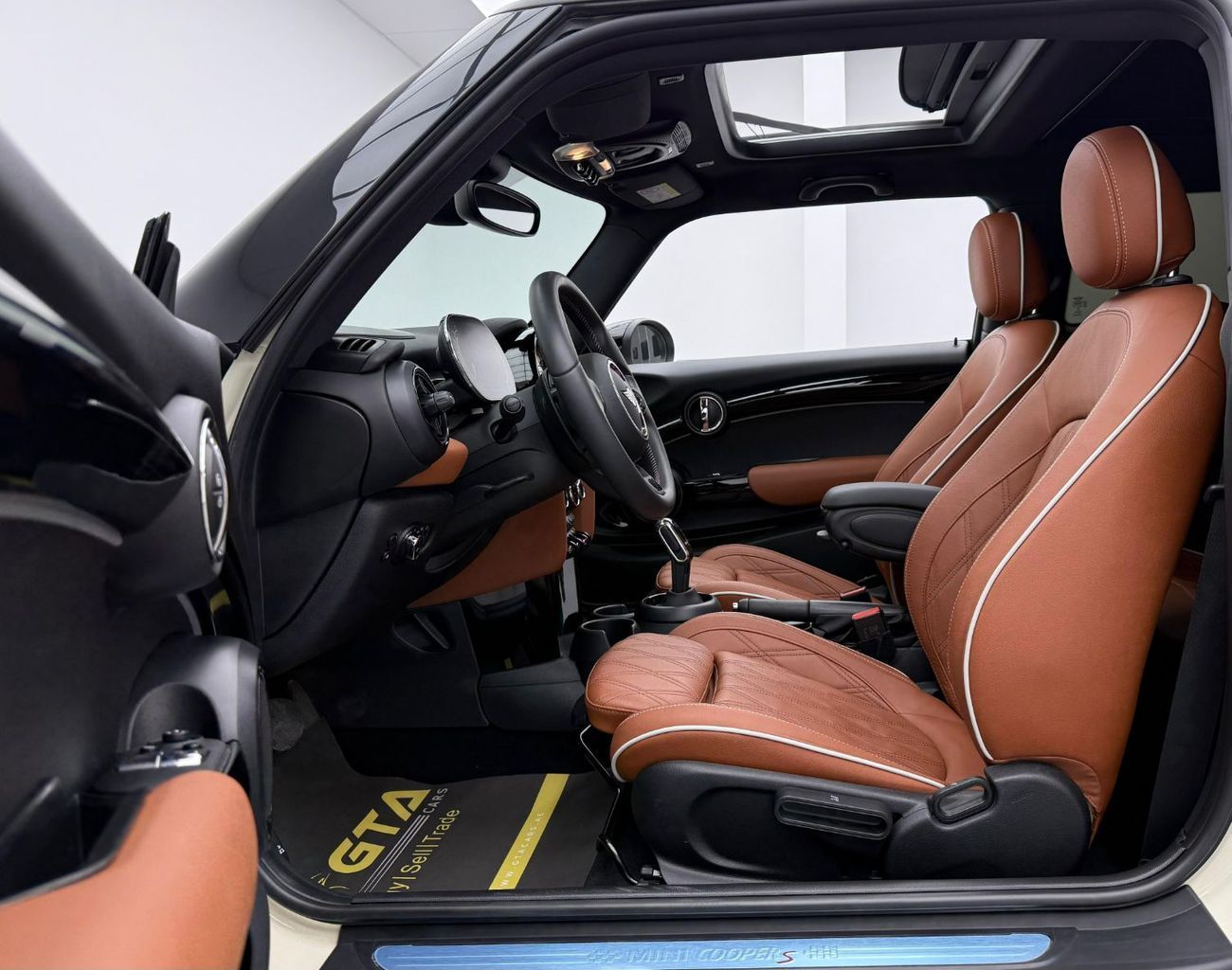 Mini Cooper S 2.0L (4 Seater) S 2023 2.0L (4 Seater) 2027 Warranty + Service Pack, Full MINI Service History,