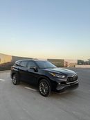 تويوتا هايلاندر LE Non Hybrid MPV LHd 2.4L V4 Turbo Petrol Engine Automatic Gear 7 Seats 5 Doors