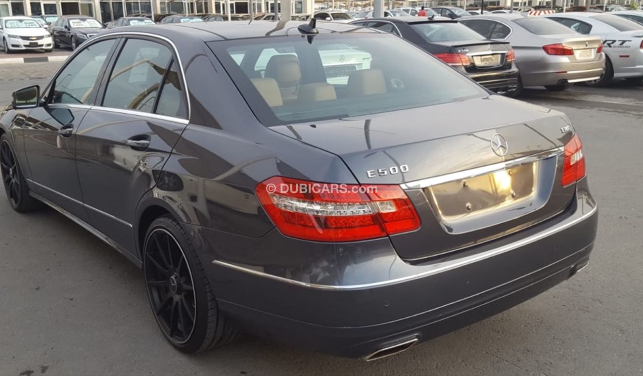 Mercedes-Benz E300 Mercedes  model 2013 car prefect condition full service full option low mileage