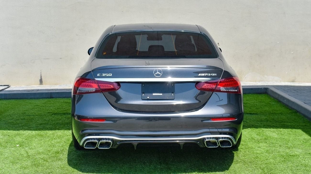 Mercedes-Benz E 350 2.0L  Rear-Wheel Drive