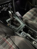Volkswagen Golf GTI SEL 2.0T