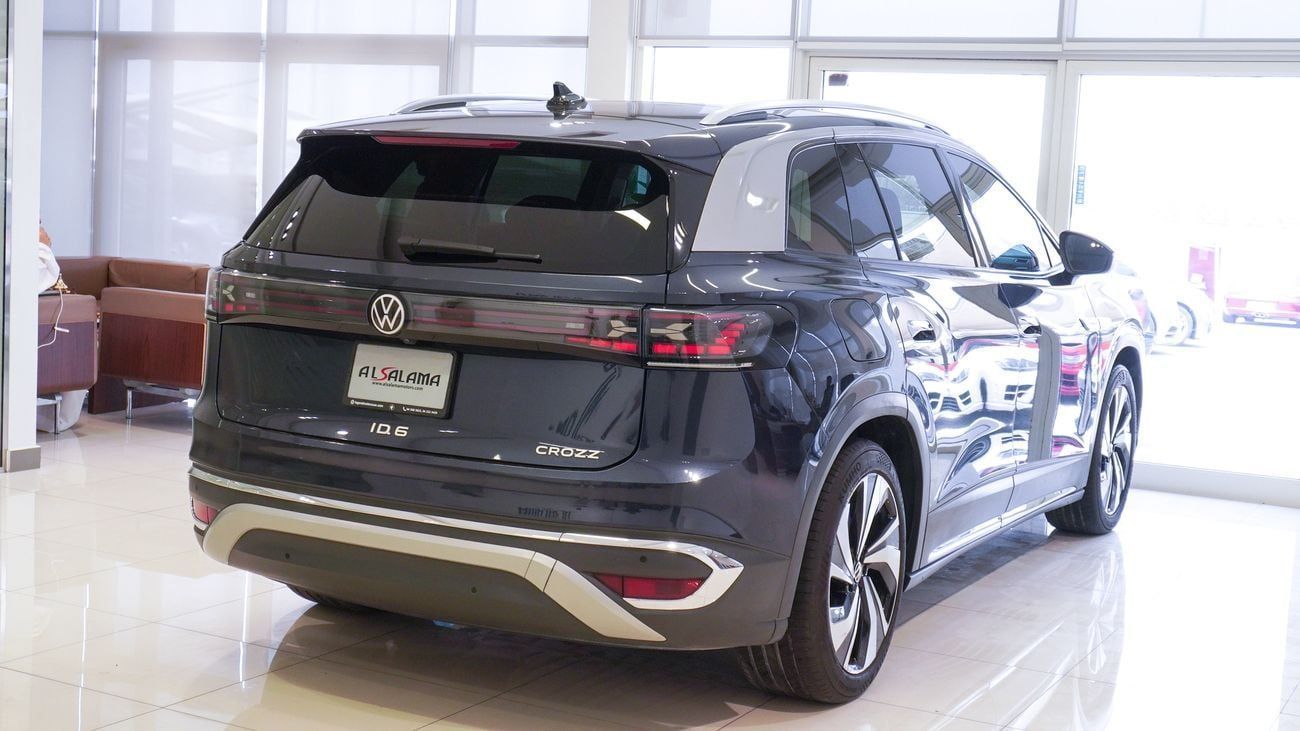 Volkswagen ID.6 Pure+