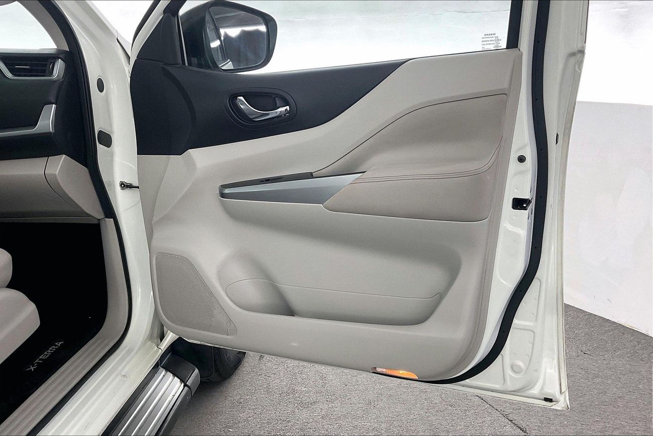 نيسان إكستيرا Titanium | شامل الضمان | 0 ﺪﻔﻋﺓ ﺃﻮﻟﻯ